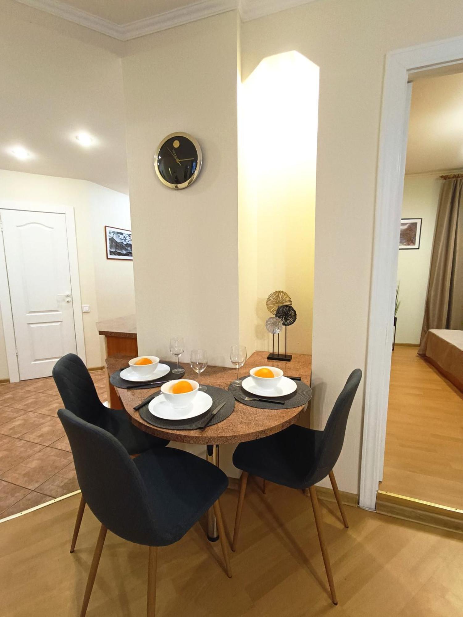 Two Bedroom Apartment In Old Town, Up To 6 Guests Riga Buitenkant foto
